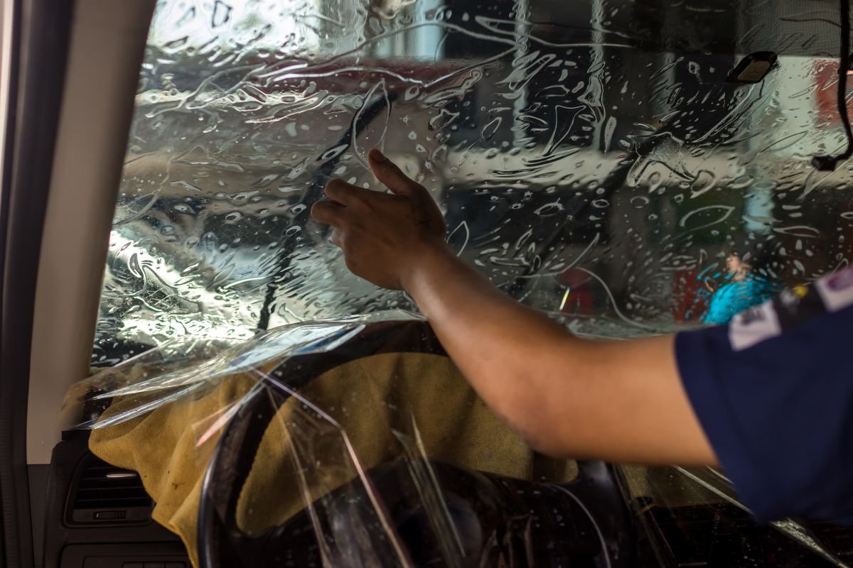 Instalación de películas de seguridad en ventanas Bogotá